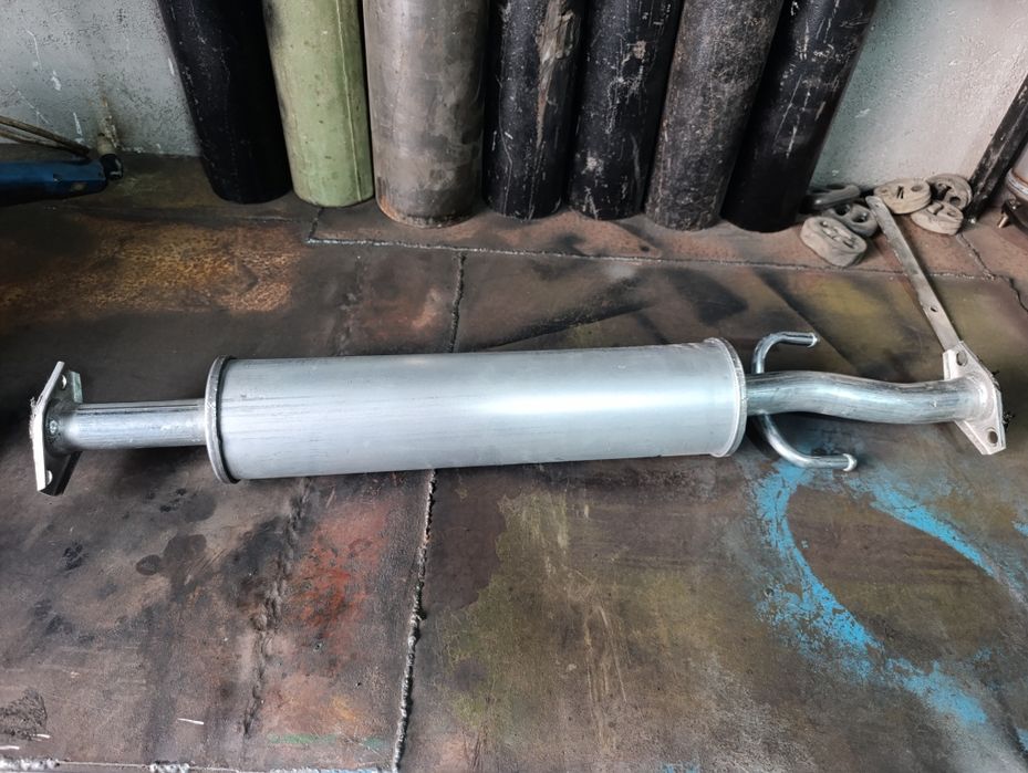 Матиз ўрта глушител сотилади