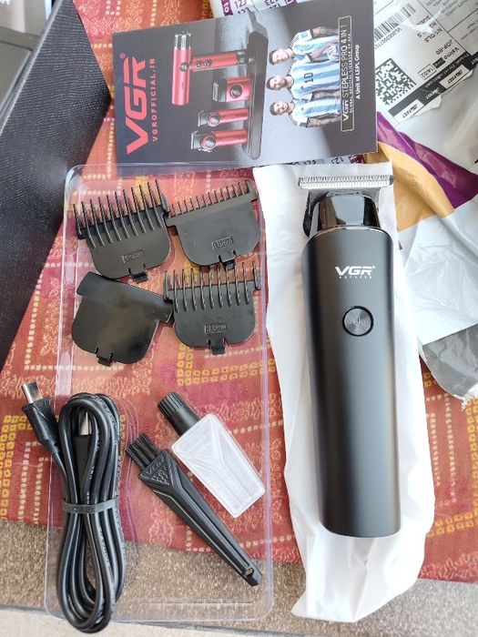 VGR V-937 — Professional Trimmer

Xususiyatlari:
• Kuchli 8W motor
• M