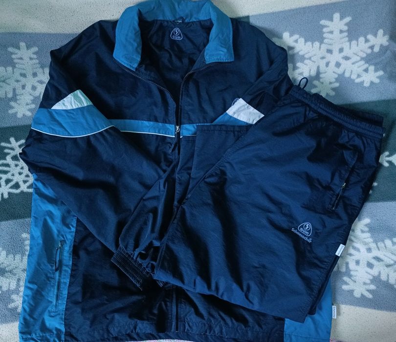 Спортивный костюм большого размера