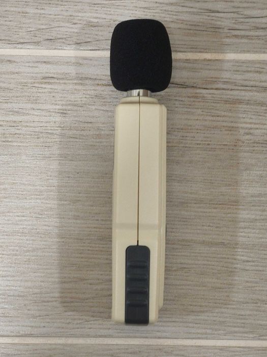 звукоизмерител (измерител на дицибели) 30 dBA - 130 dBA