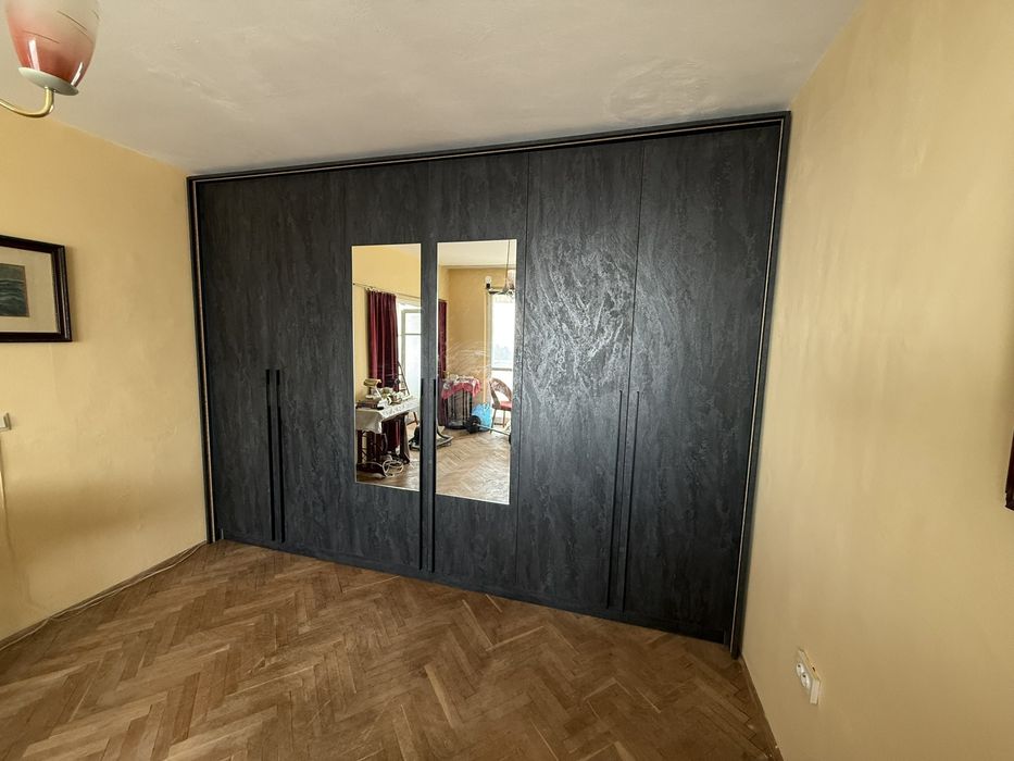 Мебели по поръчка   Дърводелски услуги