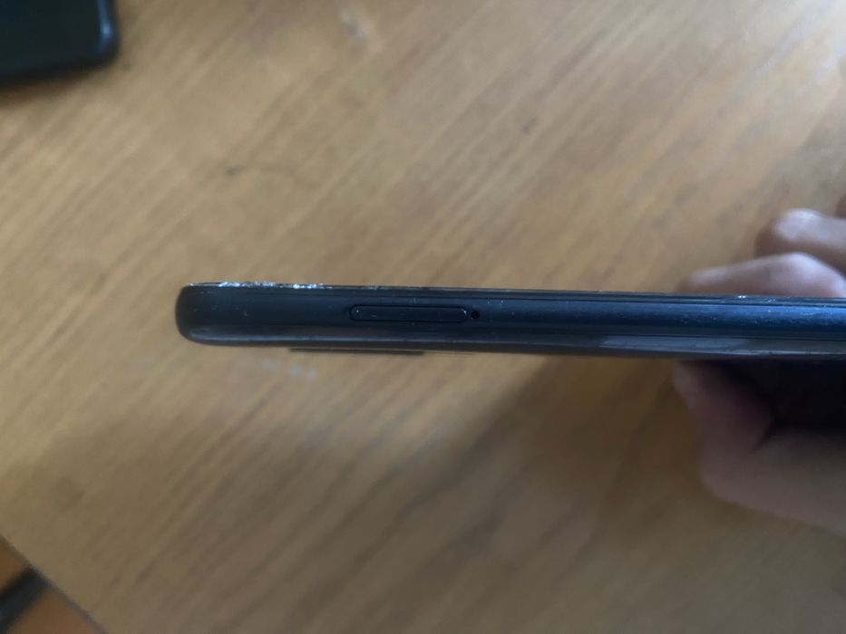 Телефон сатылады Самсунг а21s состаяние жаксы минусы тек дисплей