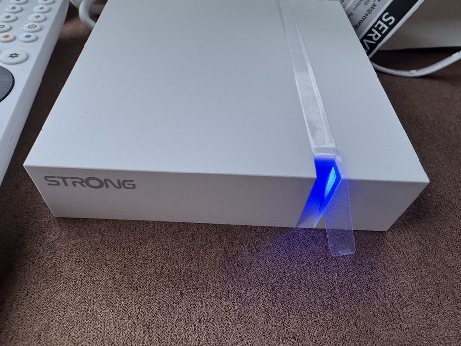 Strong LEAP-S3+ V2 Google TV UHD BOX player multimedia, TV