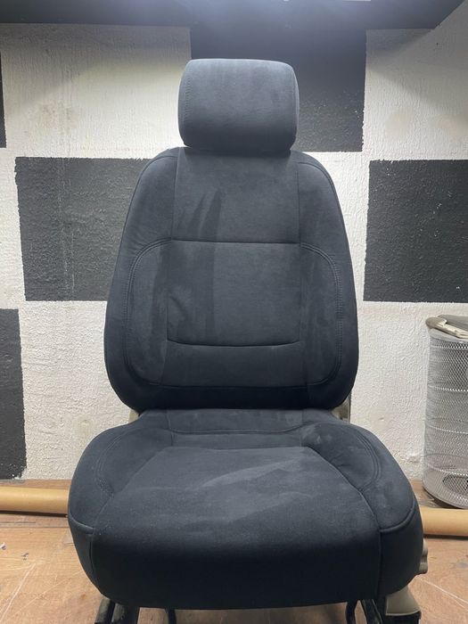 Перетяжка салона авто