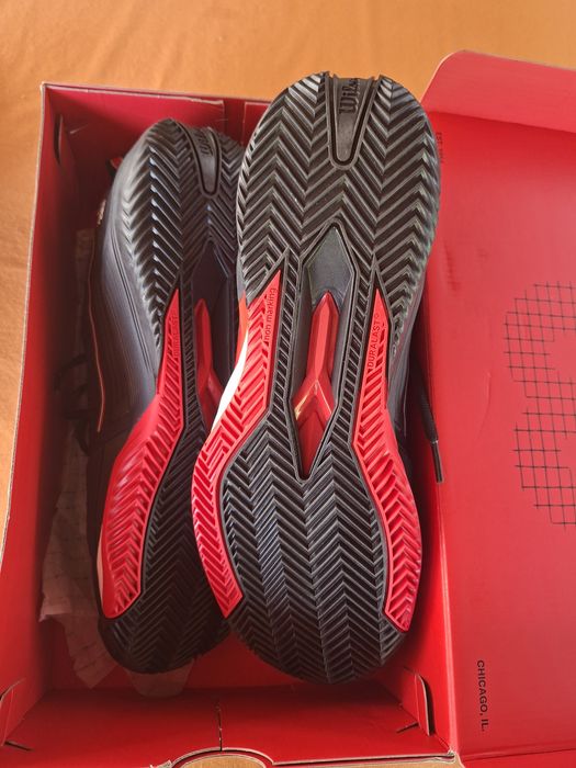 Adidasi tenis Wilson