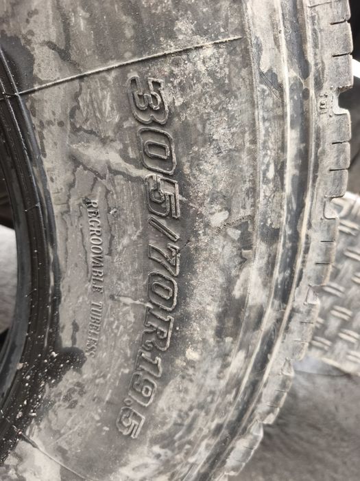 Продам резину 305/70 r19.5