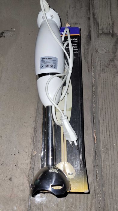 Продам электрический блендер