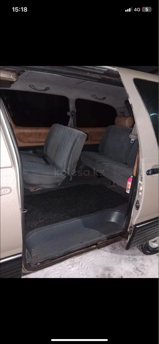 Toyota Estima Lucida 2.2