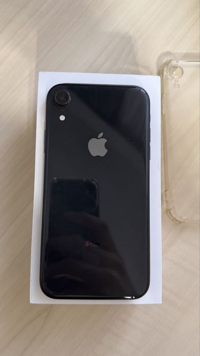 Продам Iphone Xr