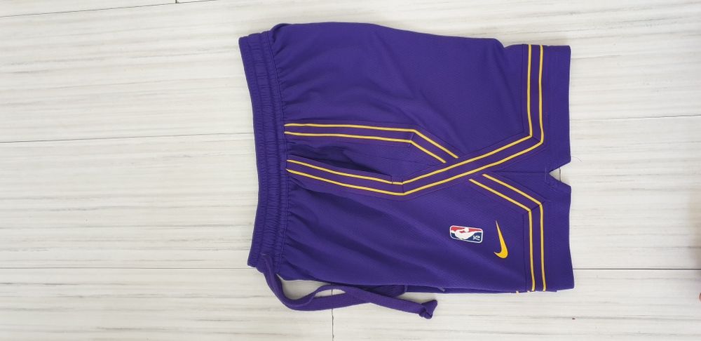 Nike NBA Dri - Fit Los Angeles Lakers  / S НОВО! ОРИГИНАЛ! Мъжки Къси