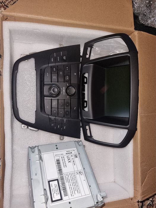 Navigatie  dvd 800 opel insignia 2011