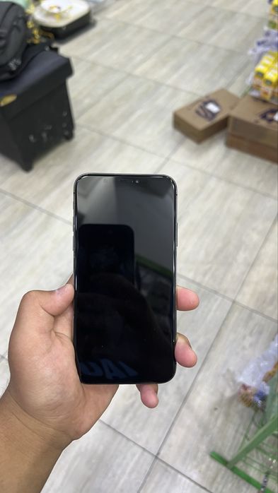 Iphone X sotiladi holati tinigʻ