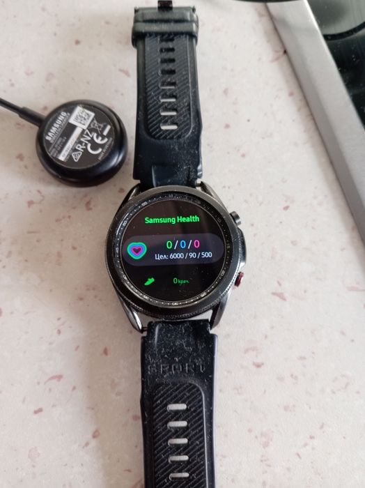 Смарт часовник Samsung