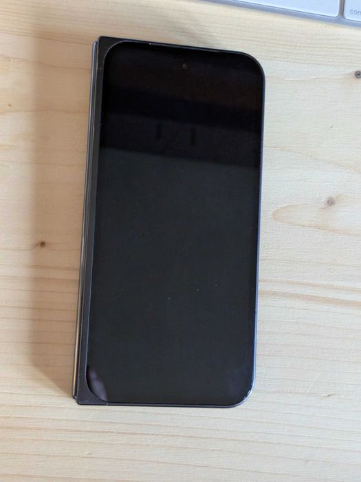 Черен (Obsidian) Google Pixel 9 Pro Fold 512GB