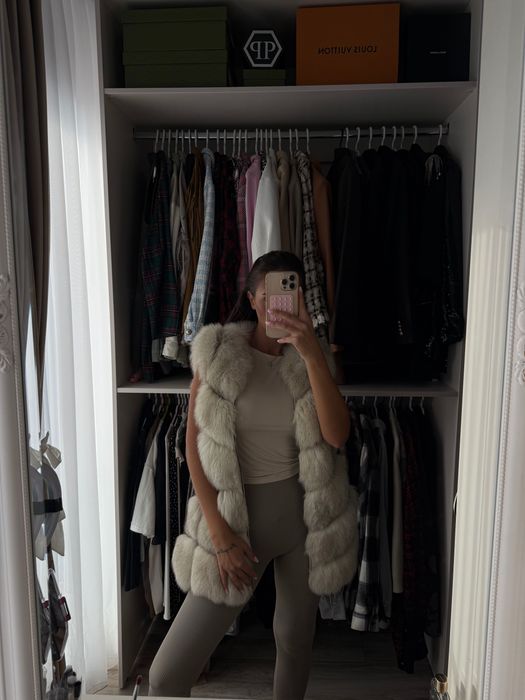 Vestă din blană naturală de vulpe