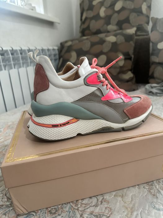 Кроссовки ilvi