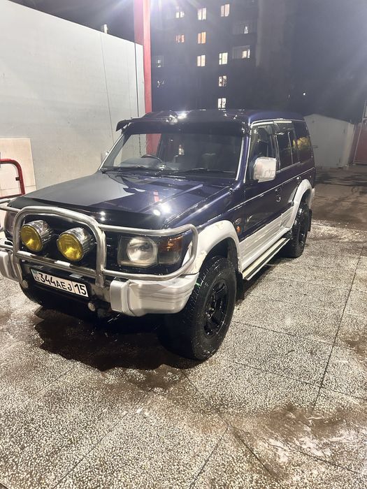 В продаже Паджеро 2