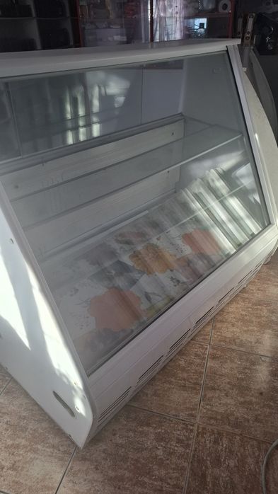 Холодильник витринный бу