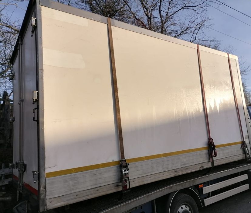 Cub  frigorific iveco, container, cason