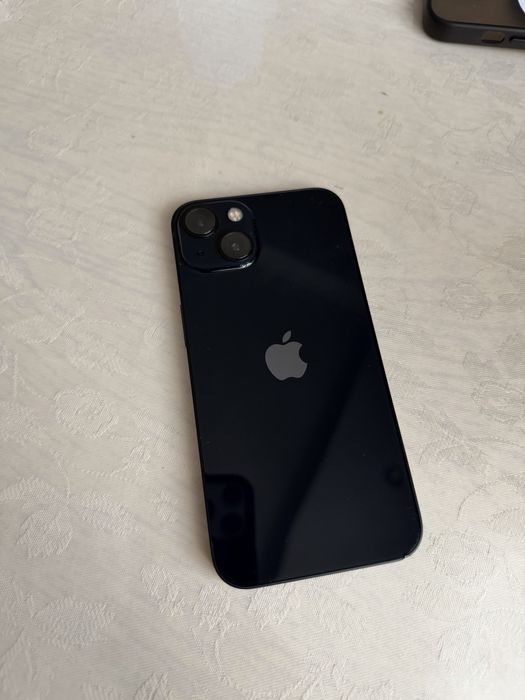 Iphone 13 + оригинал earpods