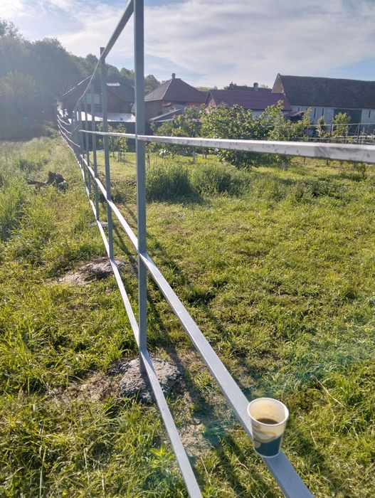 Echipa execut garduri și porți la comanda la preturi avantajoase