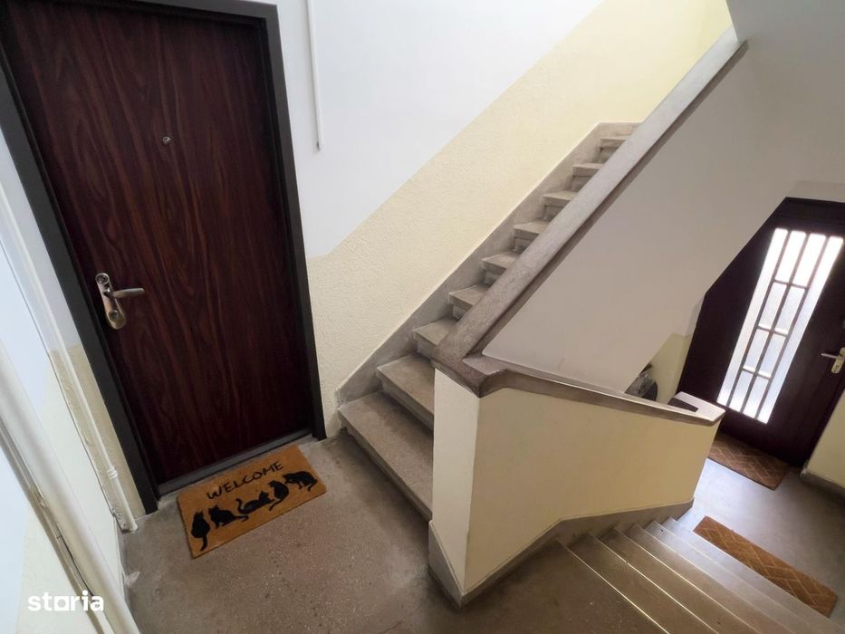 Apartament in vila cu curte la 50 metri de parc.