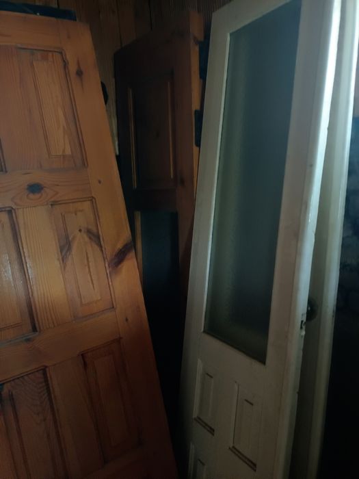 Продаются двери межкомнатные