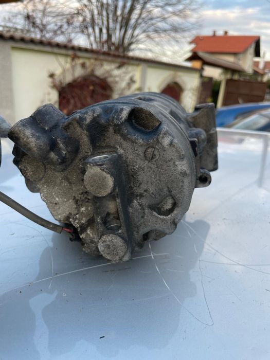 Климатичен компресор BMW N47D20 / БМВ Н47Д20  БМВ е90 facelift е87,е81