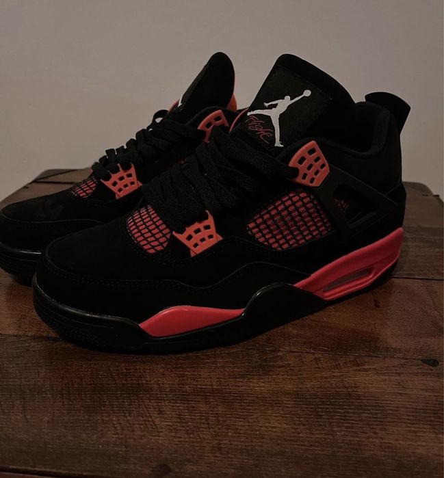 Jordan 4 red thunder