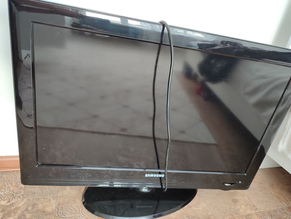 Телевизор  Samsung