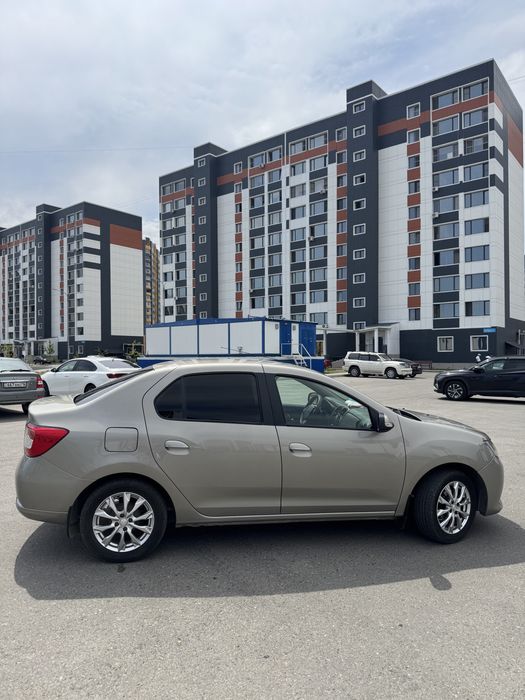 Продам рено логан