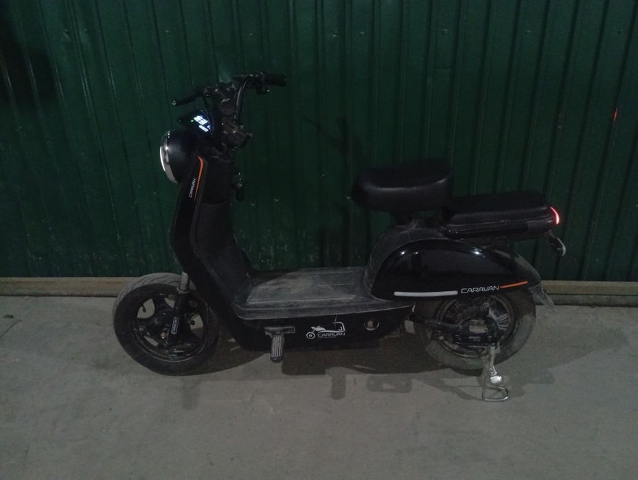 продам электроскутер Караван
