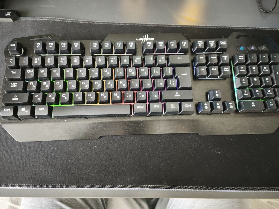 Настолен Компютър пълен комплект