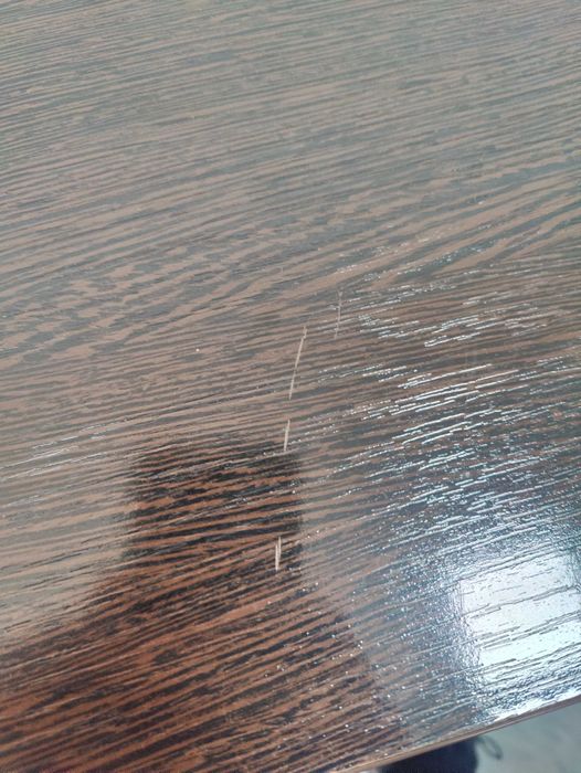 Стол офисный, без ящиков.