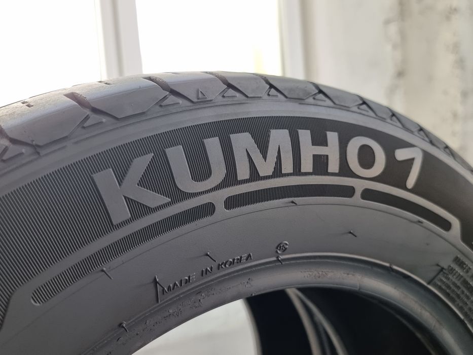 195/65/16 C Kumho 2Броя: 140лв 8мм