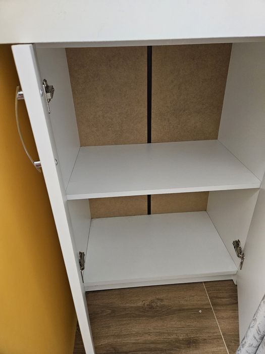 Sifonier alb în stare ideala