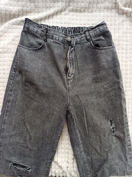 Широки дънки тип mom fit