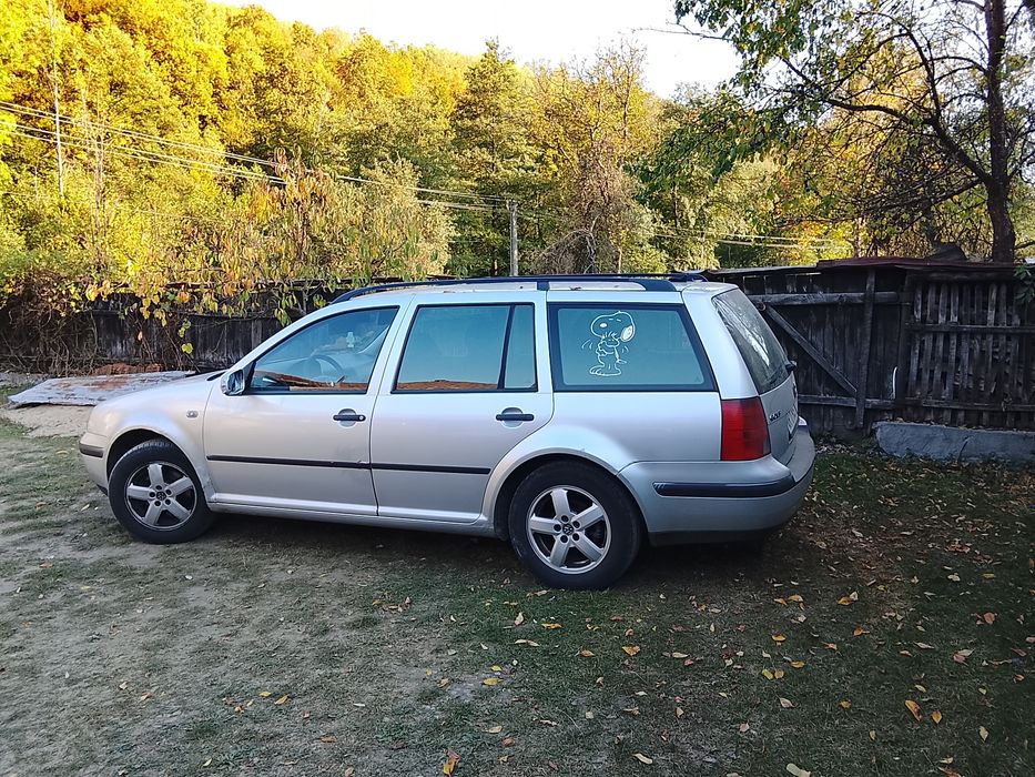 Vând wolsvagen golf