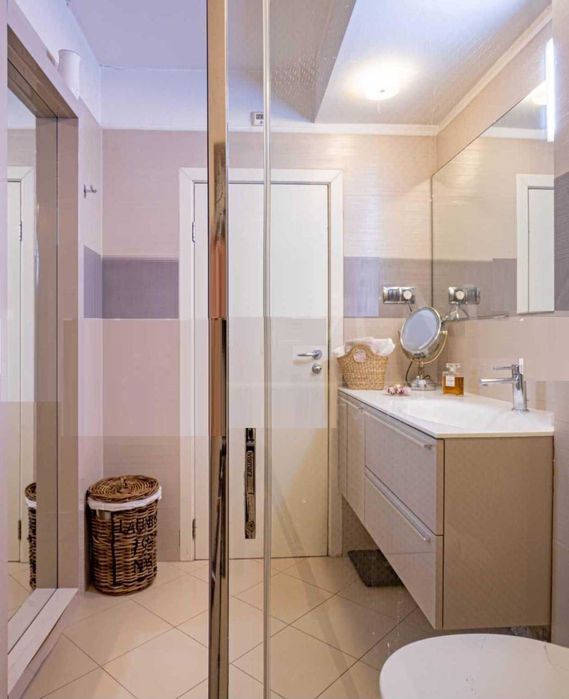 Дава се под наем Тристаен апартамент в София, Зона Б-18 - 120 кв.м за 1300 € - Снимка #5