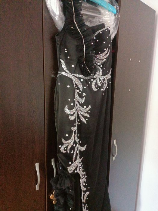 Vând rochie de seară