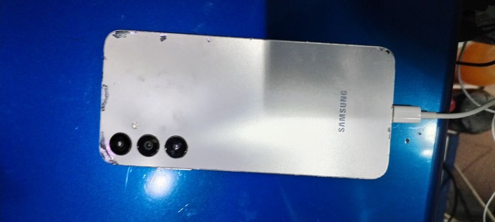 Samsung a05s 64gb ram4