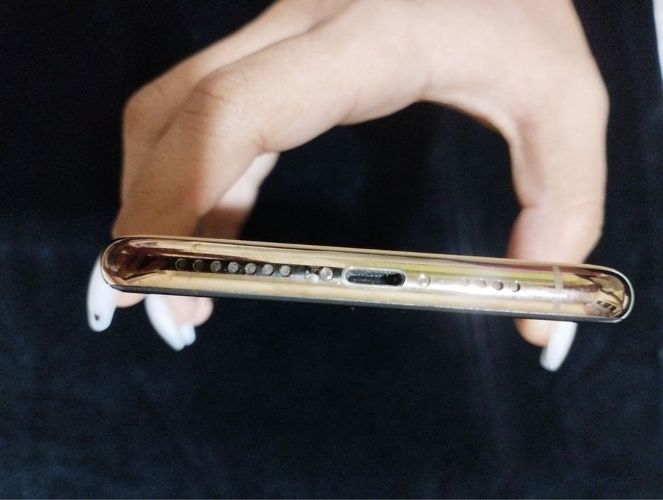 Срочно продам iPhone 11pro max 256/77%,цвет gold!