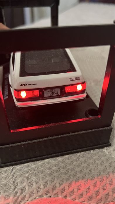 Модель машинки Toyota Trueno ae86