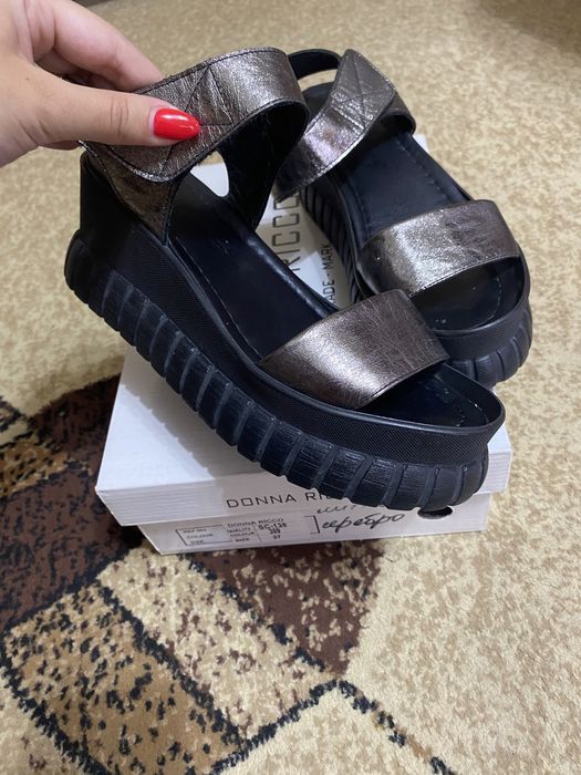 Босоножки ,сандали на платформе 37 размера