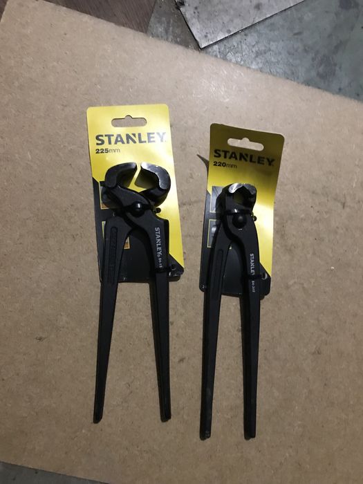 Clesti cuie Stanley 220 si 225mm Noi Anglia