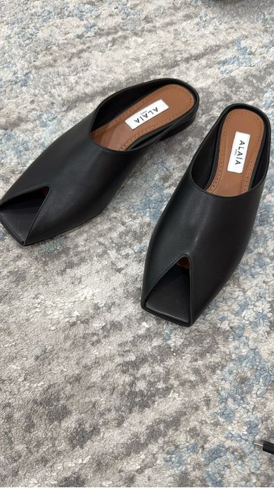 Продам женскую обувь