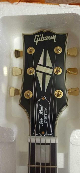 Gibson белый в золоте