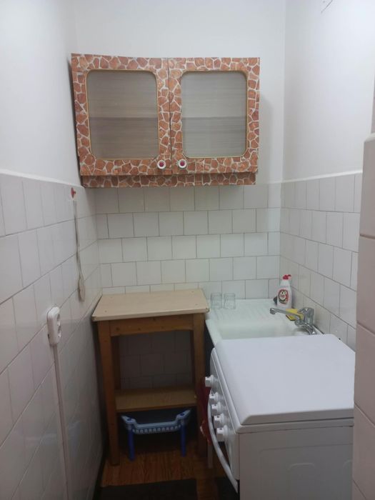 Proprietar inchiriez garsoniera A-uri etaj 2/4 mobilata utilata LIBERA