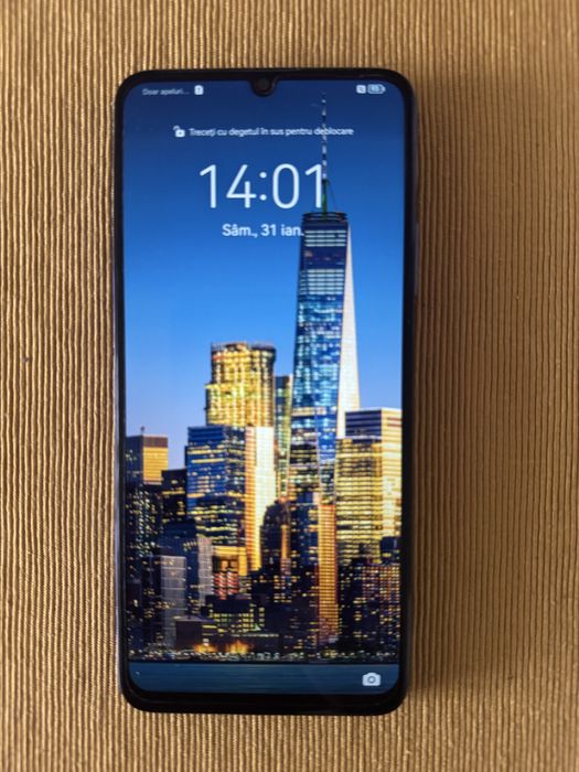 Vând Huawei nova Y70