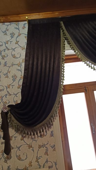 Продаётся 2 шторы новый